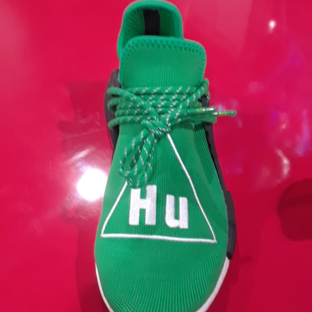 Pharrell Human Races Green Addidas R1 - Picture 2 of 3
